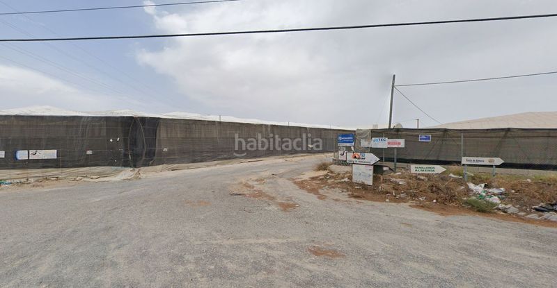 Foto e21fee0f-bb61-4f76-b80d-8586039dec52. Casa adossada a cumbre (la) 8 a Almerimar Ejido (El)