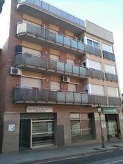Business premise in Carrer de sant lluís 5. Se vende local okupado en sant lluis de 5 montornès del vallès,