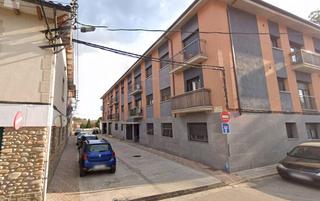 Aparcament cotxe a Vilagelans 3. Venta de garaje okupado en roda de ter barcelona