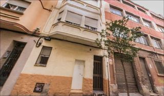 Flat in Joventut 53. Se vende piso okupado en joventut 53 hospitalet de llobregat, l