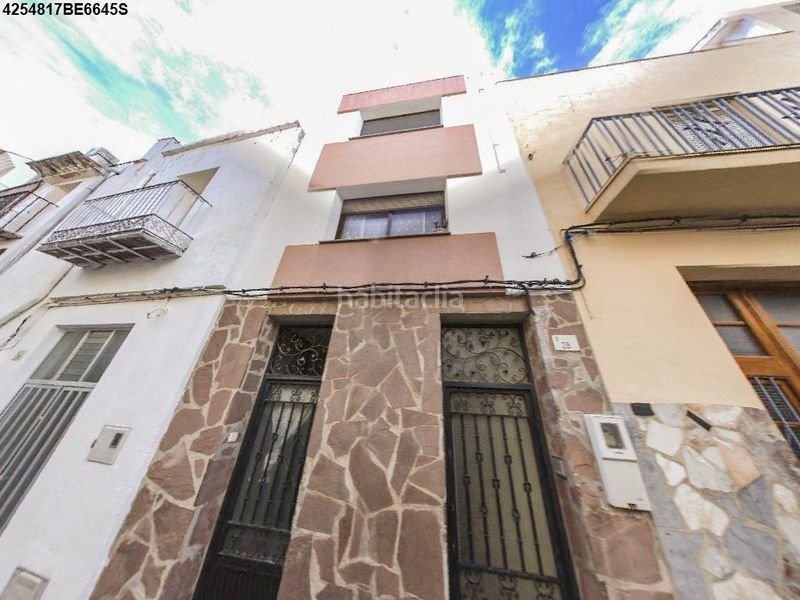 Foto 5692c6a3-f1d0-4105-ac2e-0b825971d914. Casa adossada a Alcalà de Xivert