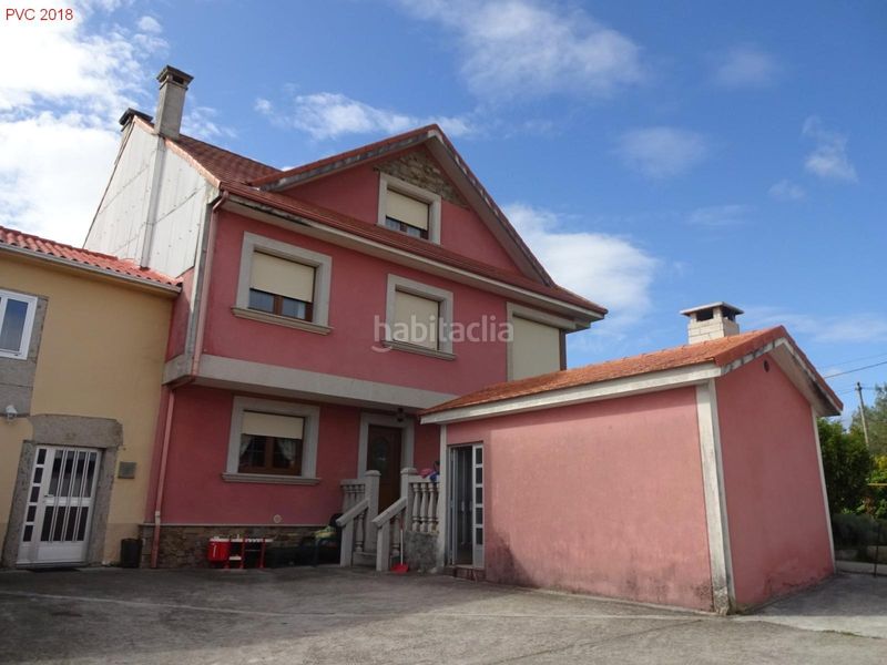 Foto bf03a4a3-1a88-47d4-9670-3565660f85d5. Casa adossada a campara a Ponteceso