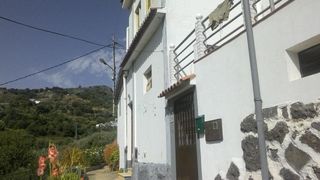 Etagenwohnung  S isidro 36. Se vende piso okupado en calle calle s isidro 36 teror, las palm