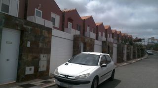 Maison jumelée  Acoran 2. Se vende casa adosada okupada en calle acoran 2 firgas, las palm
