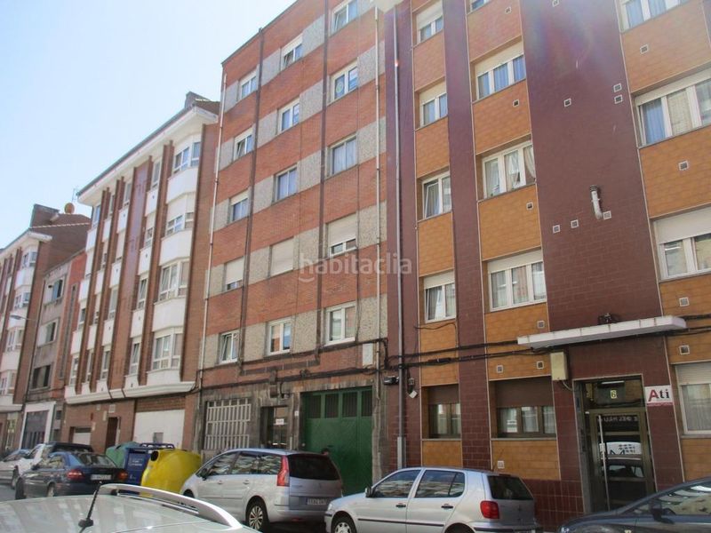 Foto cae4d549-33ff-4403-910c-973ee1b60df0. Flat in eulalia alvarez 8 in Llano Gijón