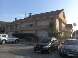 Flat  La cueva 1065. Se vende piso alquilado en barrio la cueva 1065 castañeda, canta