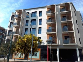 Pis a Pineda 101. Se vende piso alquilado en avenida pineda 101 castelldefels, bar