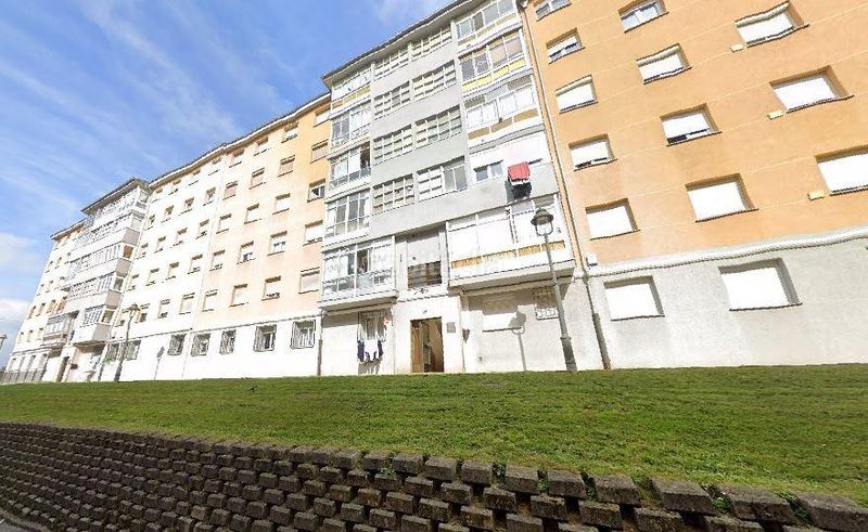 Foto a0a3f1cb-c1fa-40e6-a9e9-5c90f0c80416. Pis a calle calle sebastian elcano 20 4º d a Villalegre - La Luz Avilés
