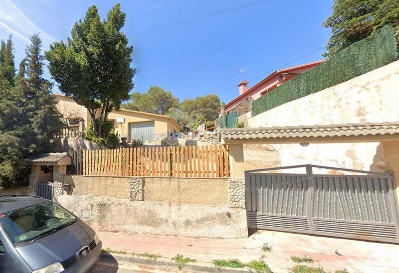Foto 46bdb897-e0d5-434a-9da4-205bb14170e9. House with parking in Subirats