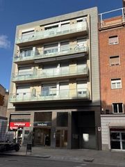 Appartamento in Maragall. Se vende piso  2 garajes en maragall de barcelona, barcelona.