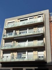 Appartamento in Maragall. Se vende piso okupado  2 garajes en maragall de barcelona, bacel