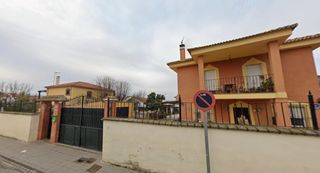 Haus in Calle  vgen del rocio(c pretel) 2. Se vende casa independiente okupada en calle virgen del rocío 2