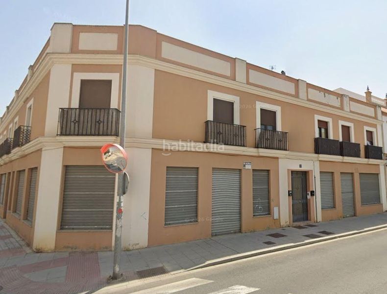 Foto f833ceab-75a1-4364-879a-4ed87a1fe264. Piso se vende piso okupado en calle maria auxiliadora nº 1 rinconada la sevilla en Rinconada (La)
