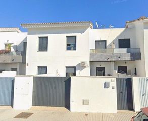 Casa en Calle ramon vila jimenez 6. Se vende casa okupada en calle ramón vila jiménez nº 6 carrión d