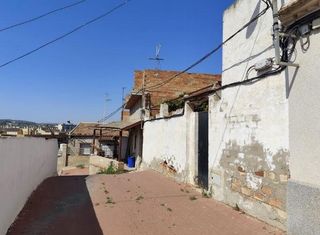 Casa a Pintor sorolla s/n. Se vende casa okupada en c pintor sorolla sn de murcia
