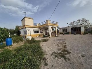 Maison à Lugar diseminados (riba roja de turia) 5 000 0 45s. Se vende casa  finca alquiladas en ribaroja de túria