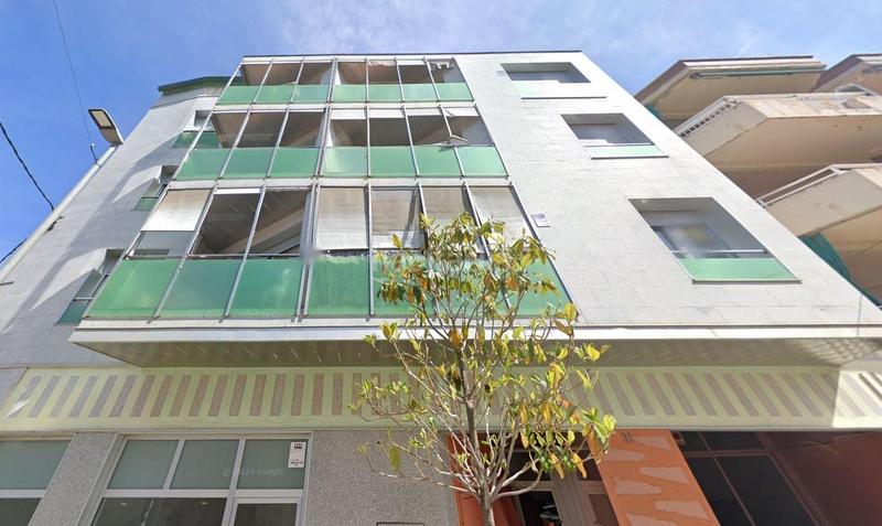 Foto 63e24b60-d820-42f7-9f5a-34c02563e711. Piso se vende piso okupado barcelona en Gelida