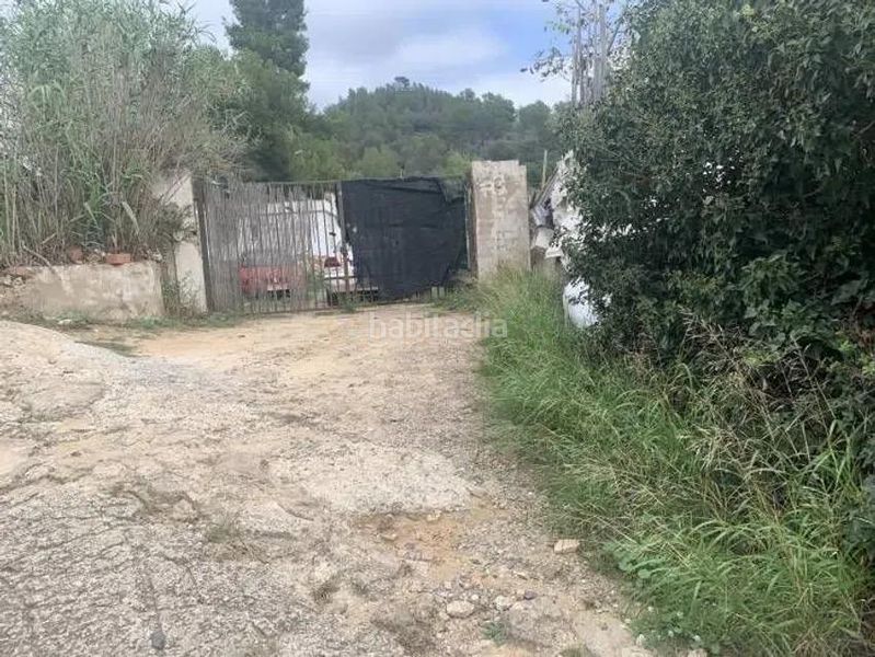 Foto 40df75e3-a61d-42fb-b78e-c8d759cf7a32. Casa en rifa se vende casa independiente okupa en vilanova descornalbou tarragona en Vilanova d´Escornalbou