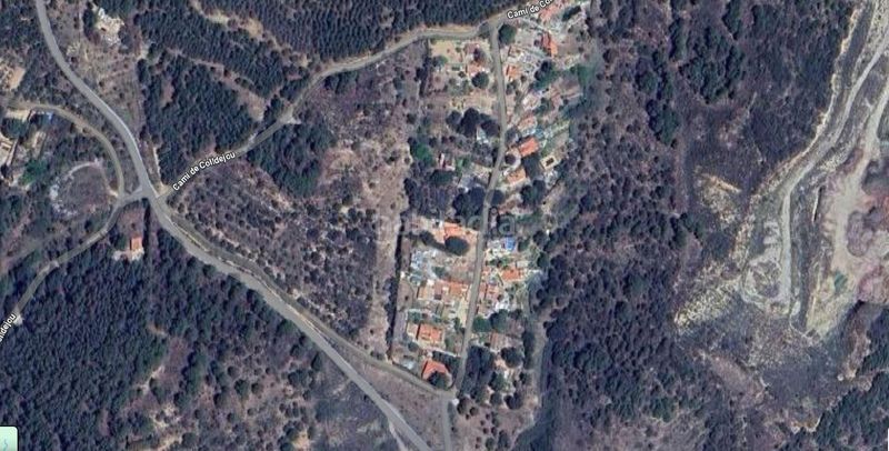 Foto ed5ee60b-f699-4fc3-9a8e-d1b6b1d59bf4. Casa en rifa se vende casa independiente okupa en vilanova descornalbou tarragona en Vilanova d´Escornalbou