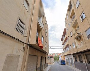 Pis a Zarzuela 3. Se vende piso okupado en zarzuela elda, alicantealacant.