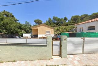 Casa  Tordera. Se vende bungalow okupa en lloret de mar girona.
