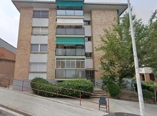 Appartement à Font dels capellans 16. Se vende piso okupa en manresa barcelona.