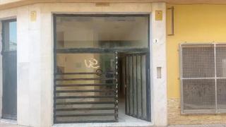 Pis a Camelia (nd) 3. Se vende piso okupado en ejido almería.