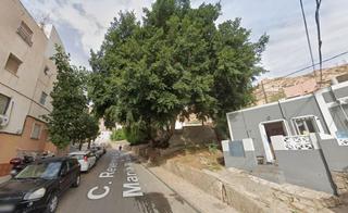 Piso  Revda madre m micaela. Se vende piso okupa en almería almería.