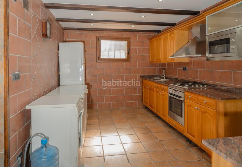 Foto cb2d3021-d836-49a3-b952-97d6708ae348. Chalet con camino riscaldamento parcheggio piscina in Calafell