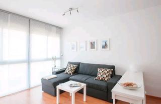 Location Appartement  Carrer de sant honorat. Temporal - del 1 noviembre 2025 al 1 mayo 2026 (consultar por ot
