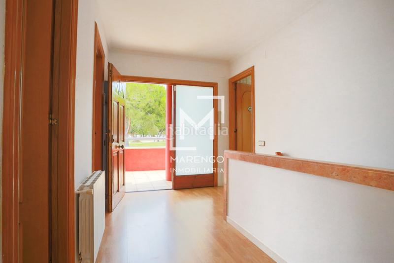 Foto 2b7854db-32ca-4e67-85d7-b67adadec398. Chalet luminoso chalet con piscina a metros de la playa en Cubelles