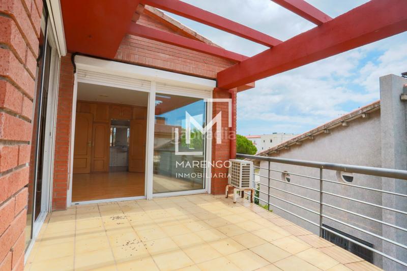 Foto 421ca756-5c6c-4866-a878-4ddd1ab4b32a. Chalet luminoso chalet con piscina a metros de la playa en Cubelles