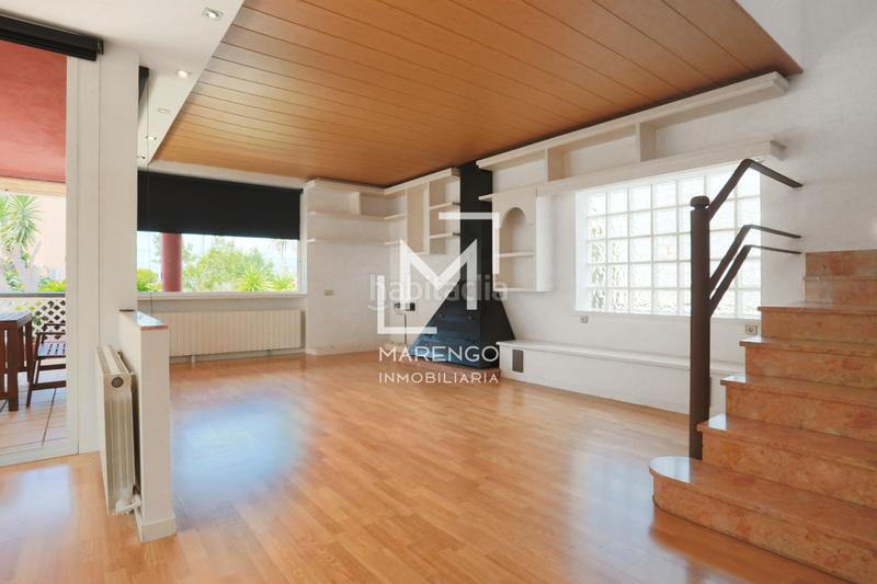 Foto a3a6ff53-0835-4a2c-a0c7-8e8e9f23c631. Chalet luminoso chalet con piscina a metros de la playa en Cubelles