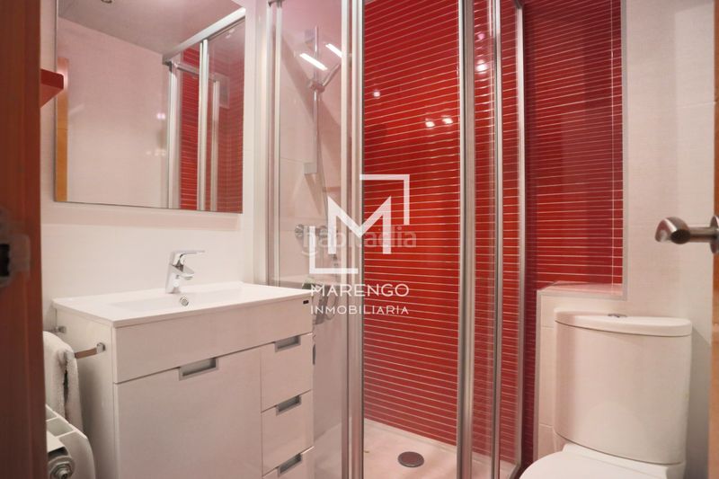 Foto 0d1a2548-e874-4e6e-8260-27e67cb4c433. Pis amb calefacció aparcament piscina a Lluminetes Castelldefels