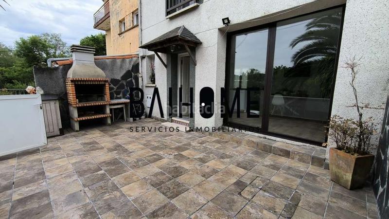 Foto 90043c56-dd96-45de-9d84-b06ec94fd9af. Chalet con riscaldamento parcheggio in Altza Donostia - San Sebastián
