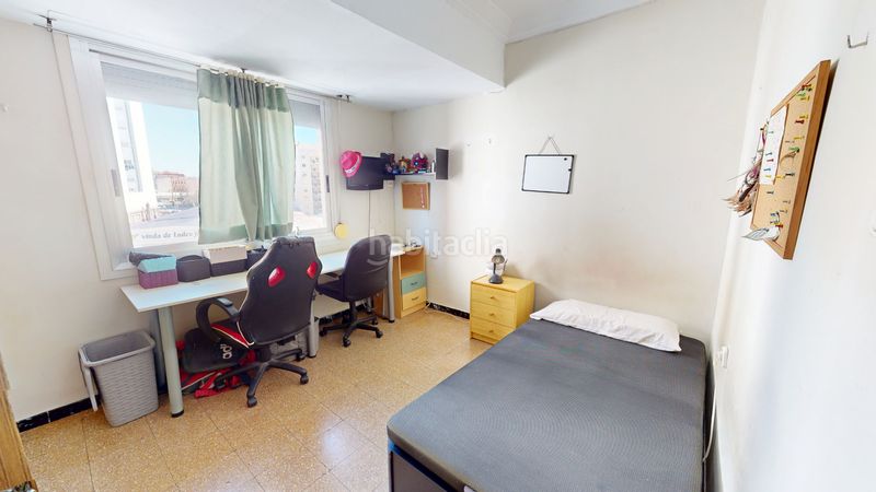Foto 5bee456c-7799-4d75-b674-968cdf118eff. Pis a Zona Nord Alcoi