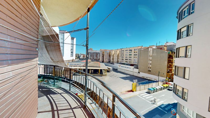 Foto ef6ff16a-8882-4789-b857-425741e0c8e3. Pis a Zona Nord Alcoi
