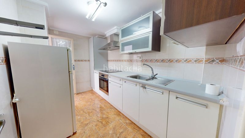 Foto 5374510c-6cc2-427e-a89a-682df992e26a. Pis a Fraternidad Elda