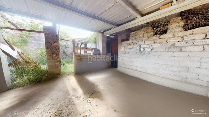 Foto 019ca0b5-6d30-4196-9f13-2474b498f196. Aparcament cotxe a Sax