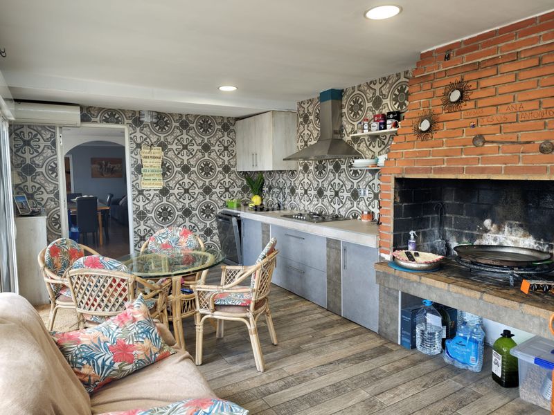 Foto a7968bff-0187-4b6d-9a0f-b46e59ed5a6e. Location chalet avec piscine dans Campo Alto-Club de Campo Elda
