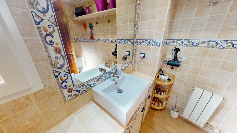Foto 002885b6-ebed-4ed1-8c89-86e24deca85b. Pis a Zona Nord Alcoi