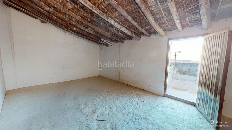 Foto 0c665d45-e630-40f4-bd87-a92be36d754b. Casa adossada a Sax