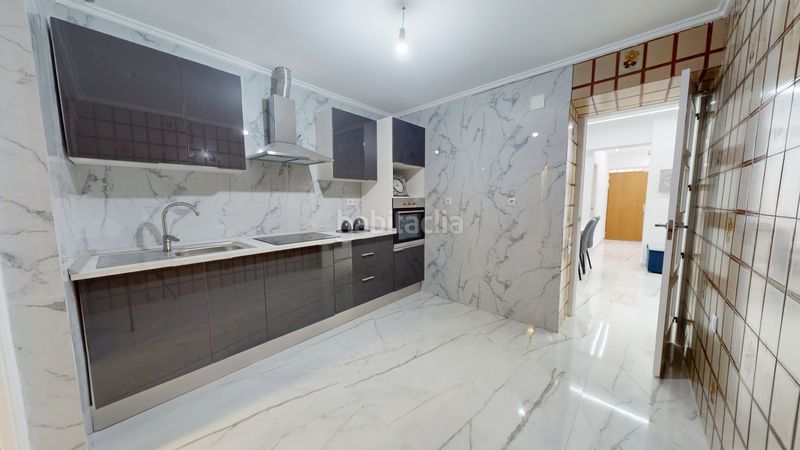 Foto 55929de3-c86e-4ee9-a429-7c8db93075db. Casa adossada a Sax