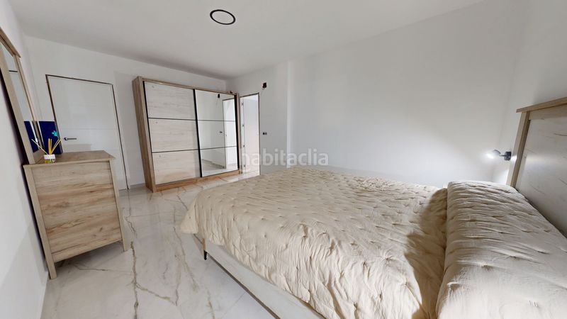 Foto 89eb0da0-b9b1-4920-bc29-e815ab3b8c92. Casa adossada a Sax