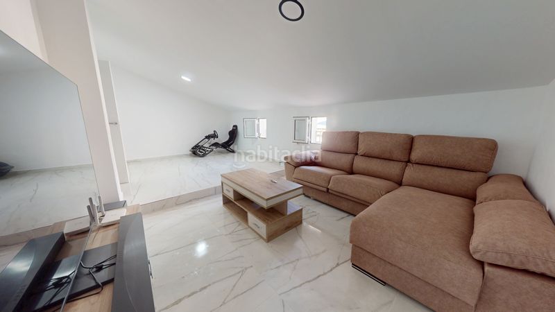 Foto 920ac6ba-c6a1-4bf1-ab74-7870a2b9f4ae. Casa adossada a Sax