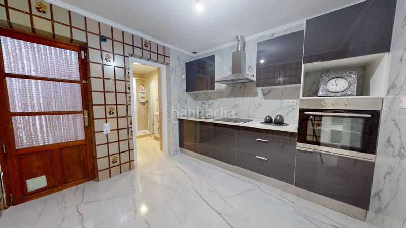 Foto d10ae90a-bc0d-453f-acde-dae280834fc2. Casa adossada a Sax