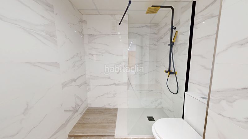 Foto ca3c7f8d-a0a5-4860-82dc-87d14de797ec. Pis amb aparcament a Petrer