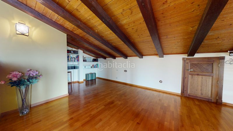 Foto 549ea936-78fb-4da7-8993-a93065836a16. Xalet amb xemeneia calefacció aparcament piscina a Monòver