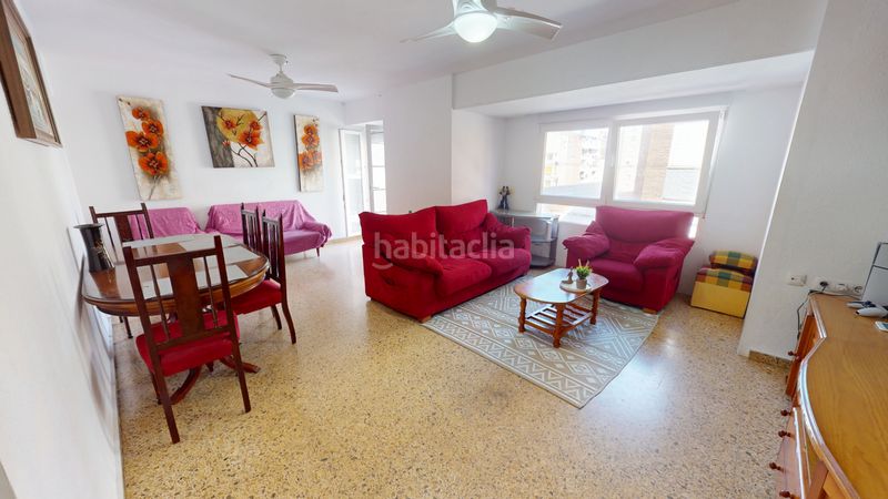 Foto c78401f2-ae0b-49d8-ac33-2b9e525d23a8. Pis a Zona Nord Alcoi