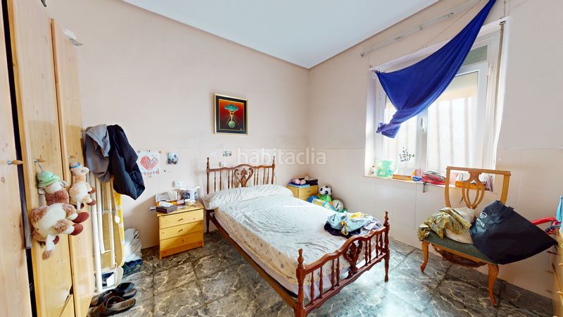 Foto ce5960a1-7326-452c-85af-2d952f88fe8f. Planta baja en Plaza Castelar - Mercado Central Elda